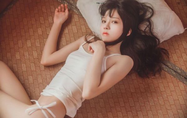 年轻母亲免费