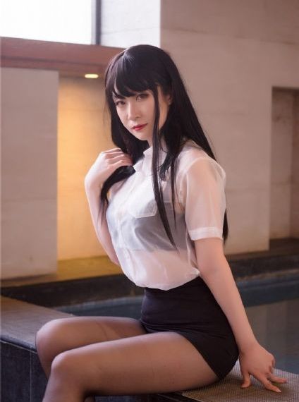 摸摸你的胸