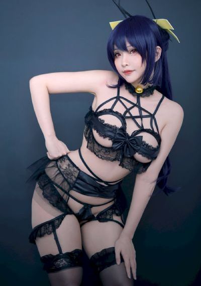 手指伸了进去h