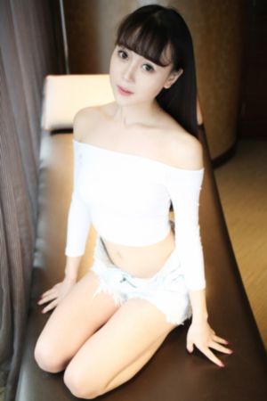 月半爱丽丝