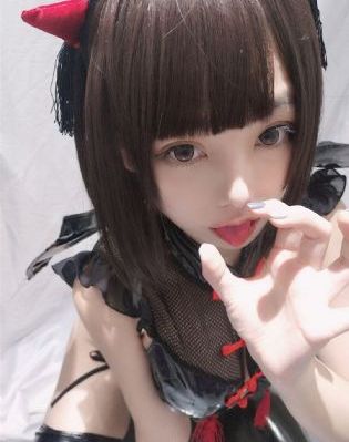 校园女孩